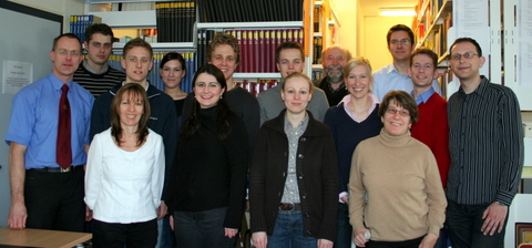 Institutfoto_2009.jpg 