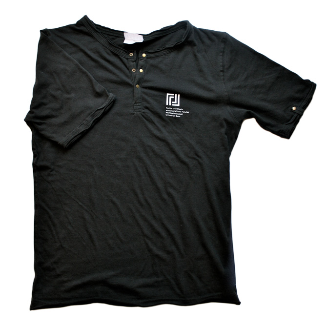 T-Shirt - black