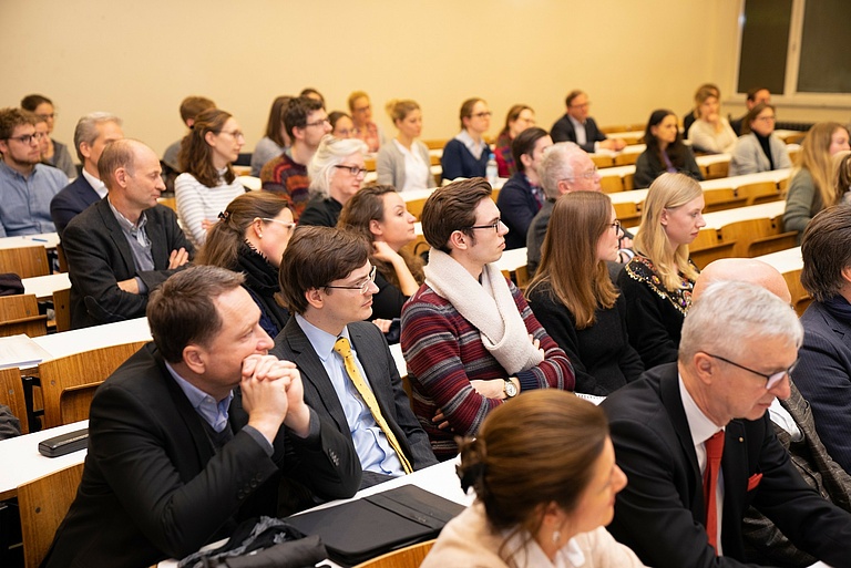 FBRechtswissenschaft_c_FrederikFrey_Bonner_Gespraechskreis_Kunst-_und_Kulturgutschutzrecht-_Das_Kulturgutschutzgesetz._Zwischenbilanz_einer_grundlegenden_Reform_des_Kulturgutschutzes_in_Deutschland-19.jpg 