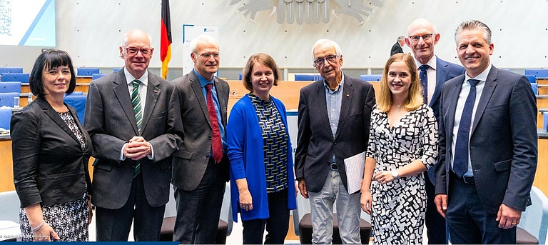 Gruppenbild.jpg 