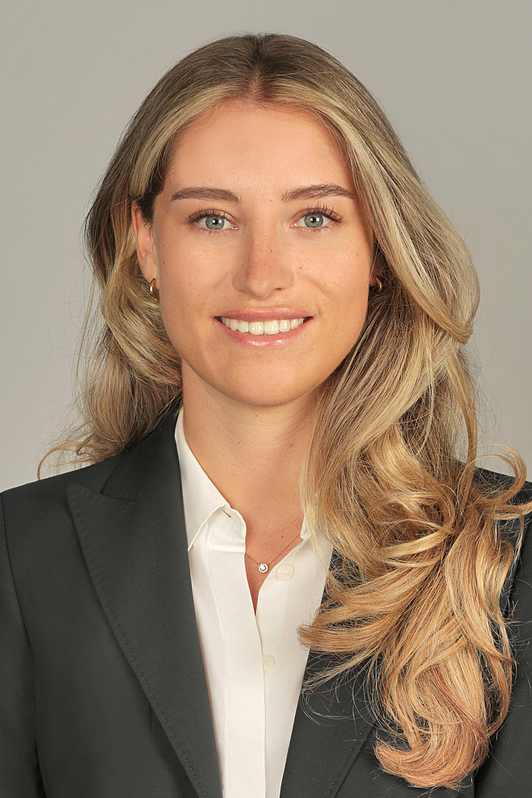 Linda_Lange_Bild_2025.jpg 