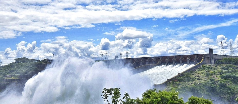 Itaipu_dam.jpg 